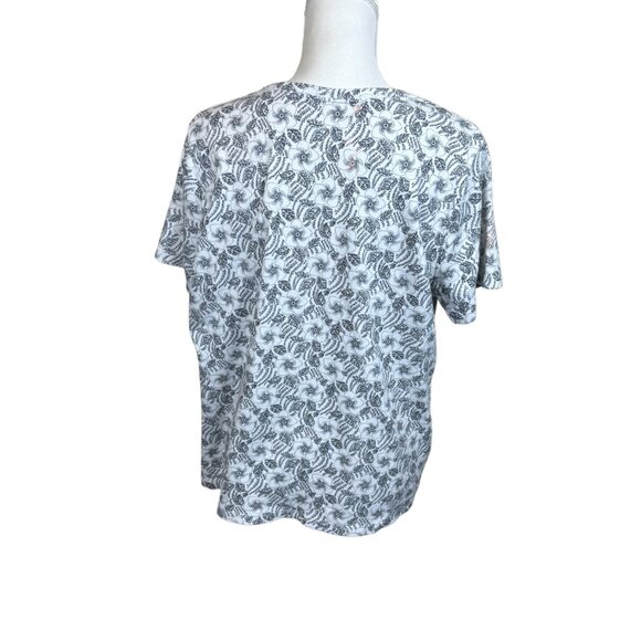 White Stag short-sleeve t-shirt, size 2XL, floral print, beach, vacation, summer - Picture 4 of 7